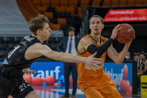 而每一项纪 而每一项纪